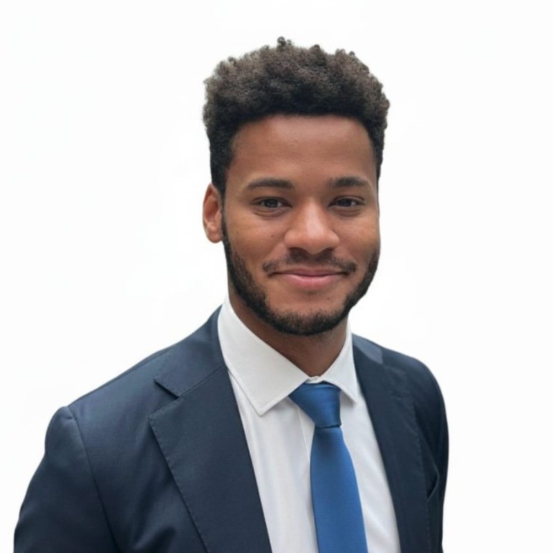 Alexandre, fondateur de Tribun.io, agence de personal branding pour dirigeants